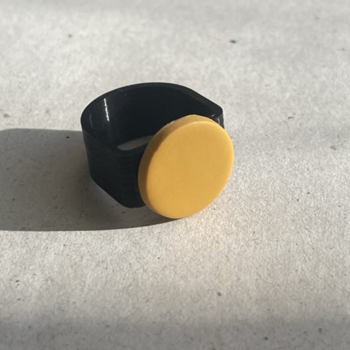 COZI ROUND OCHRE